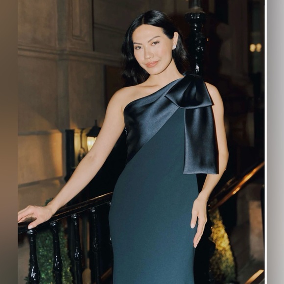 Betsy & Adam Size 14 Carmela Long Scuba Crepe Dress /Gown with Satin Bow - Picture 5 of 16